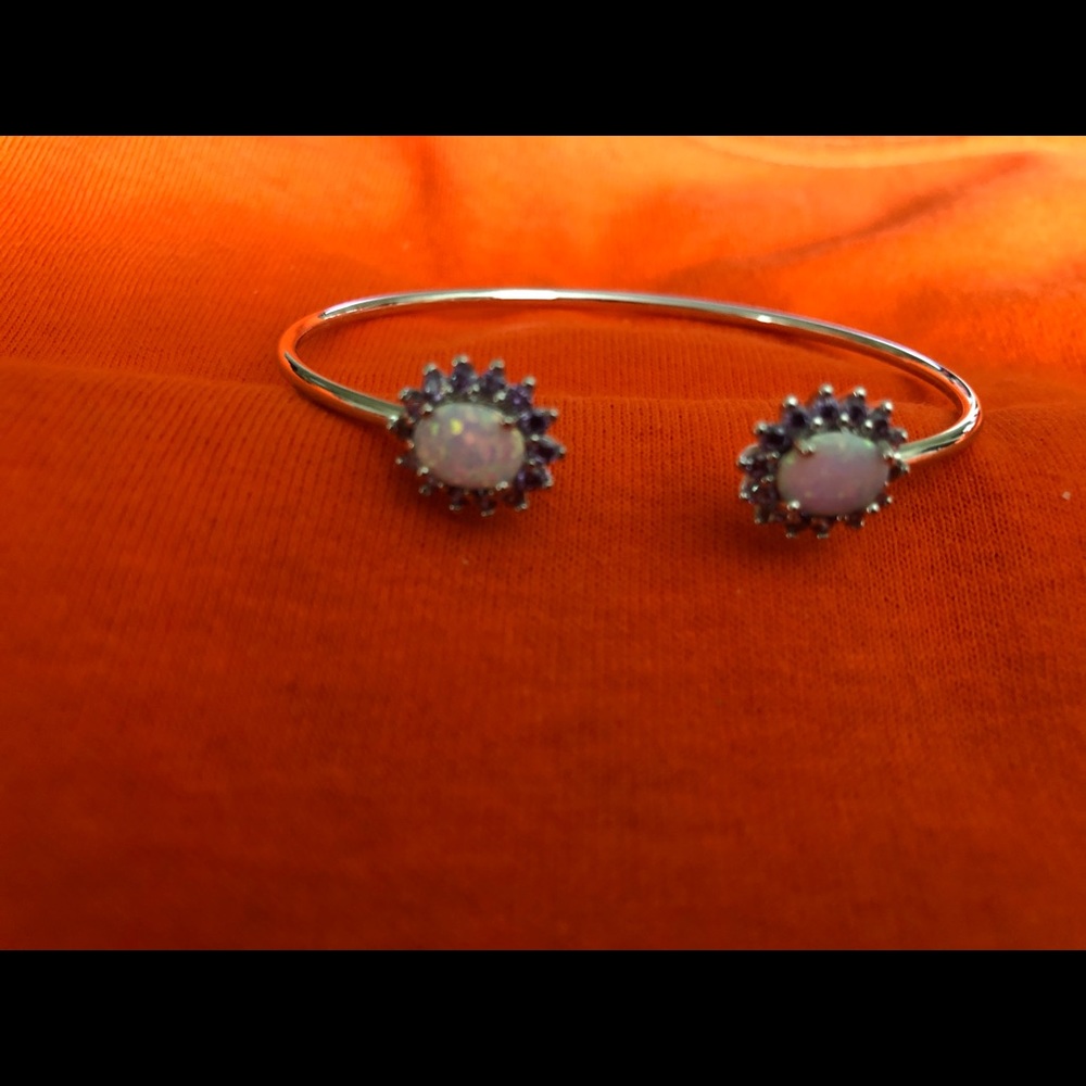Bracelets - Picture 3 of 3